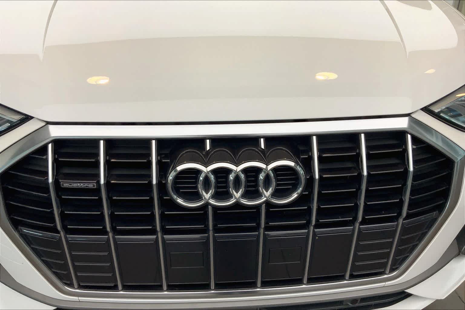 Used 2020 Audi Q3 2.0T Premium Plus w/ Premium Plus Package AWD/4WD image 32
