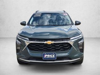 Used 2025 Chevrolet Trax LT video 2