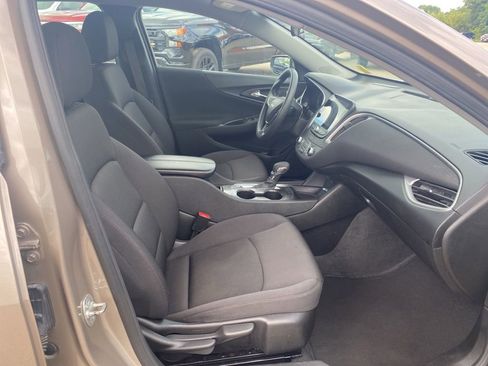 Used 2024 Chevrolet Malibu LT image 20