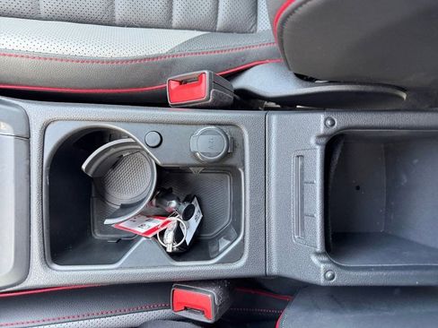 Used 2022 Volkswagen GTI Autobahn image 23