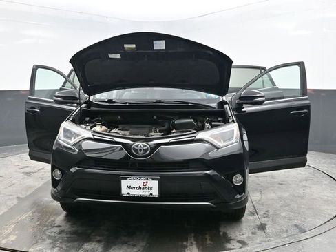 Used 2017 Toyota RAV4 XLE image 33