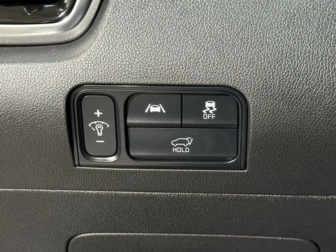 Used 2023 Kia Sorento SX image 17