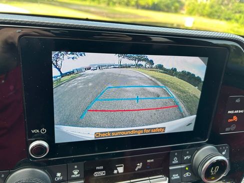 Used 2023 Toyota Highlander XSE FWD image 25