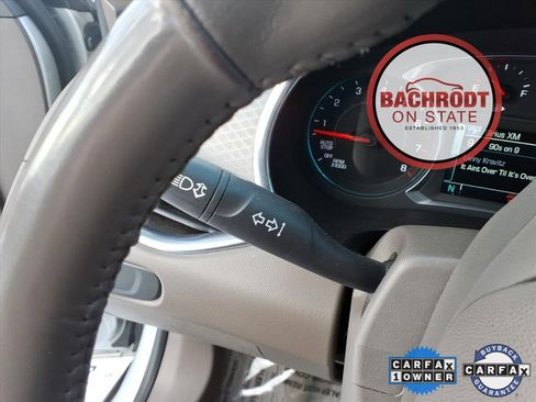 Used 2018 Chevrolet Malibu LT image 18