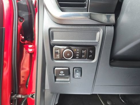 Used 2025 Ford F150 Platinum w/ Equipment Group 702A High AWD/4WD image 25