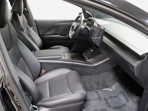 Used 2022 Tesla Model X Plaid image 35