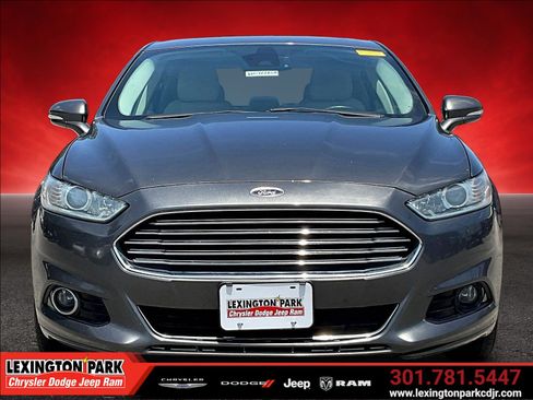 Used 2016 Ford Fusion Titanium AWD/4WD image 2