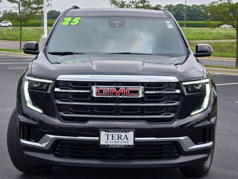 Used 2025 GMC Acadia Elevation FWD image 3