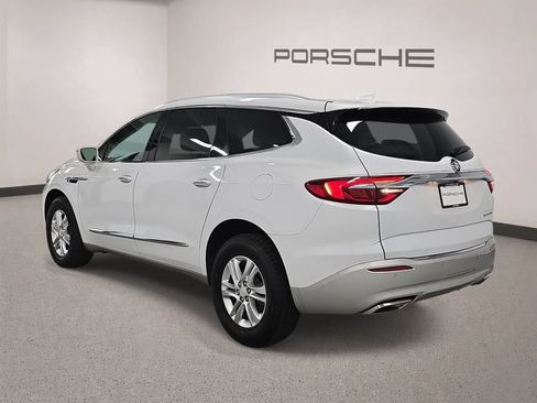 Used 2019 Buick Enclave Essence FWD image 3
