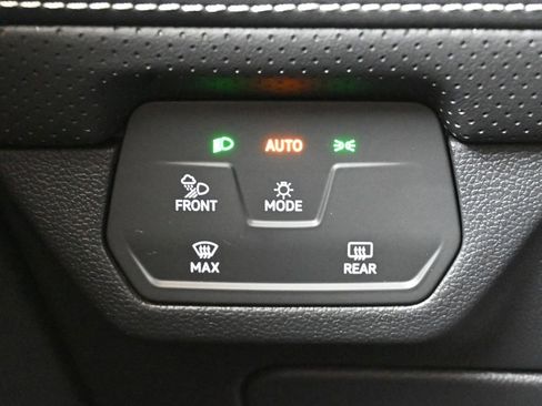 New 2026 Volkswagen Atlas SE image 28