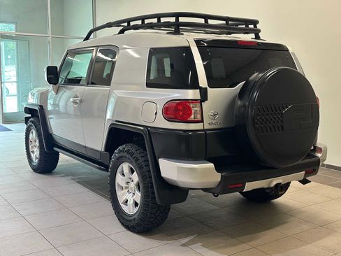 Used 2007 Toyota FJ Cruiser 4WD image 4