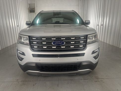 Used 2016 Ford Explorer Limited image 2