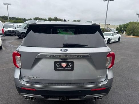 Used 2021 Ford Explorer Platinum w/ Equipment Group 601A AWD/4WD image 19