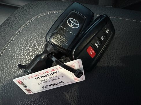 Used 2023 Toyota Camry XSE image 31