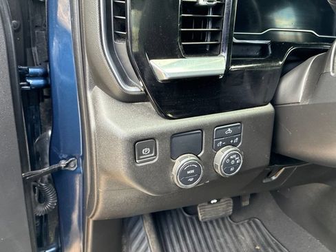 Used 2022 Chevrolet Silverado 1500 RST w/ Convenience Package II RWD image 25