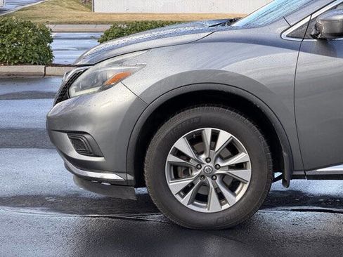 Used 2018 Nissan Murano S image 11