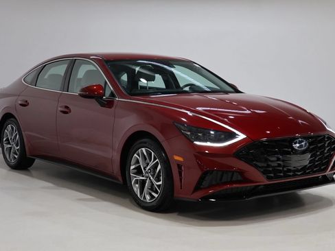 Used 2023 Hyundai Sonata SEL FWD image 1