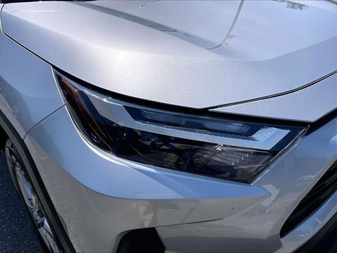 Used 2025 Toyota RAV4 XLE AWD/4WD image 33