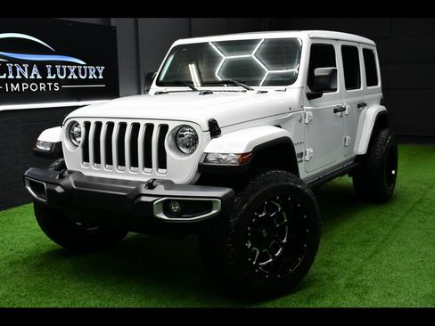 Used 2018 Jeep Wrangler Unlimited Sahara AWD/4WD image 1