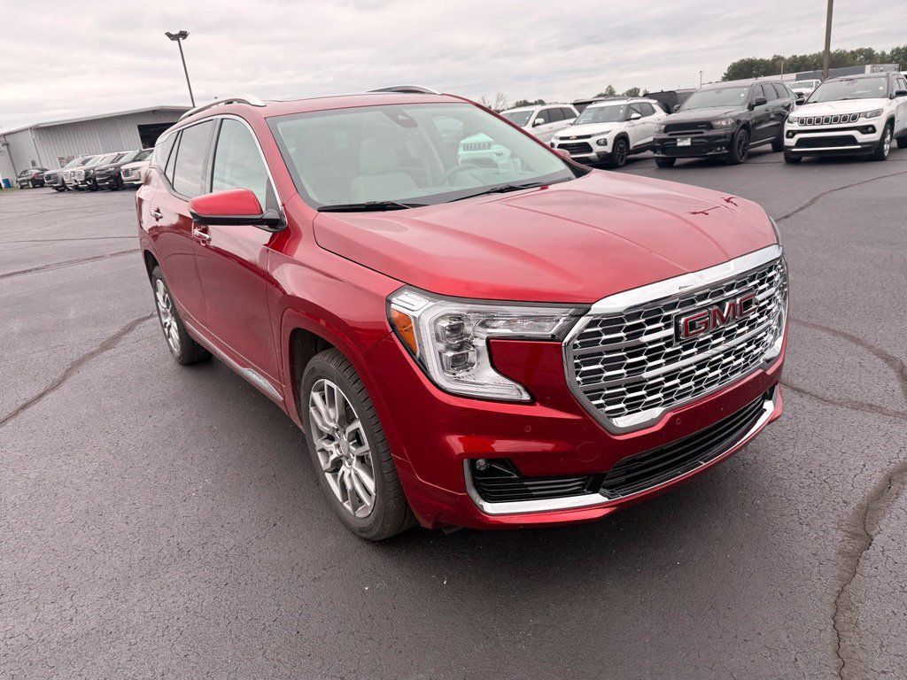 Used 2023 GMC Terrain Denali AWD/4WD image 5