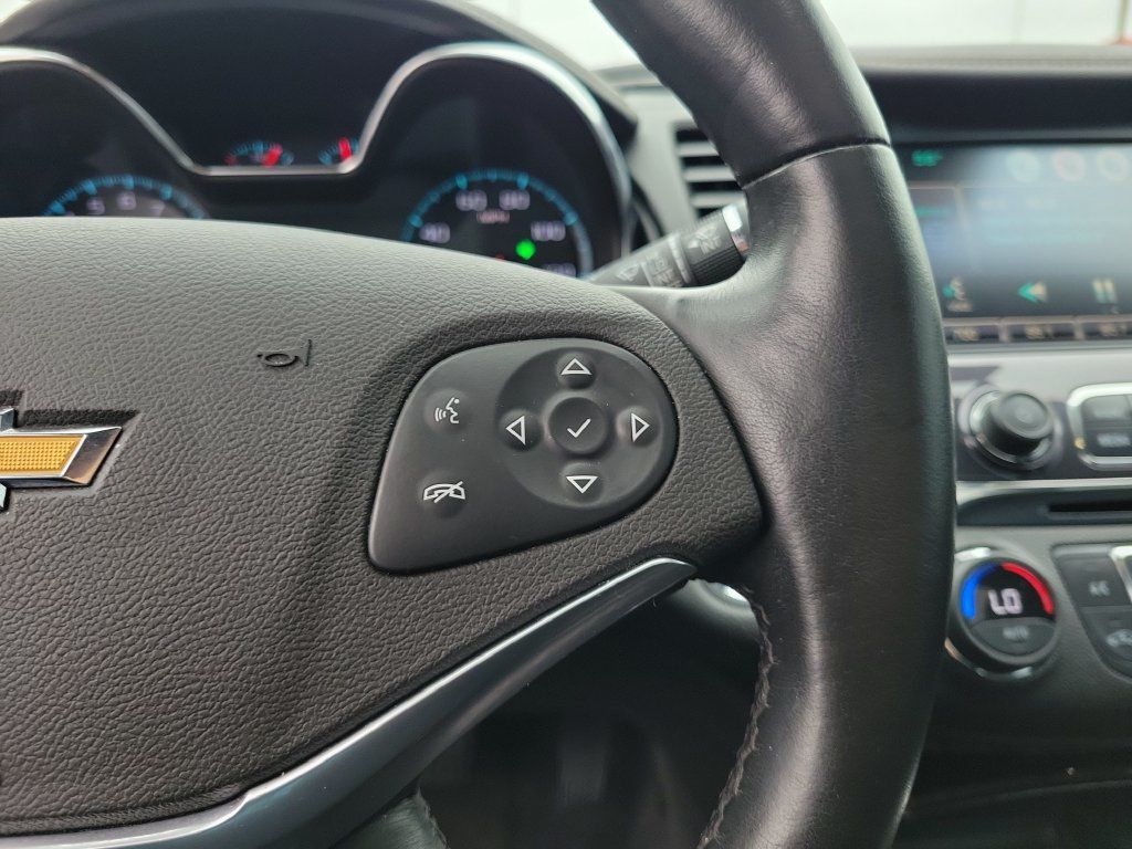 Used 2015 Chevrolet Impala LTZ FWD image 25