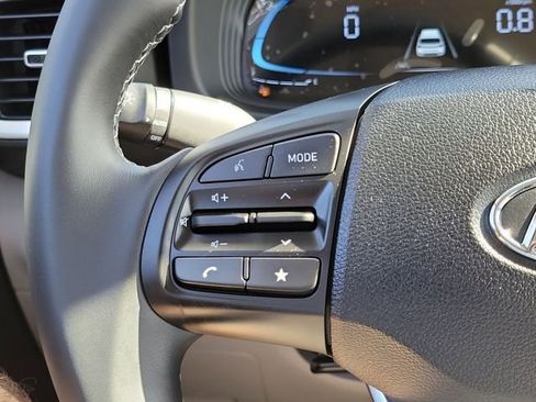 New 2026 Hyundai Venue SEL image 5