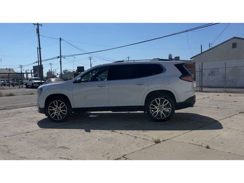 New 2026 GMC Acadia Denali Ultimate AWD/4WD image 8