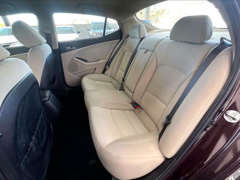Used 2013 Kia Optima LX w/ Convenience Plus Pkg image 19