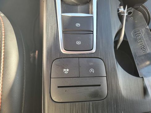 Certified 2025 Ford Escape ST-Line image 25