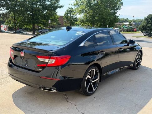 Used 2020 Honda Accord Sport image 2