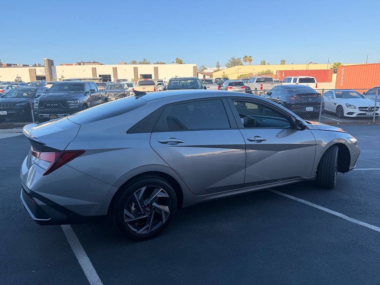 Used 2025 Hyundai Elantra Sport FWD image 7