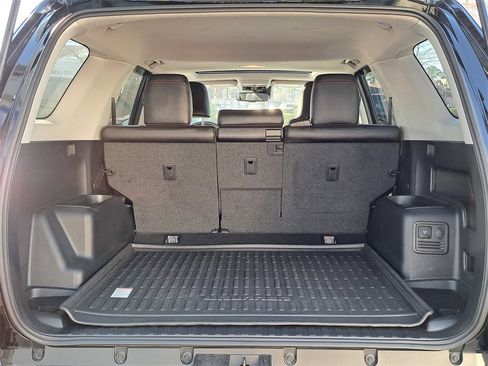 Used 2021 Toyota 4Runner Venture image 14