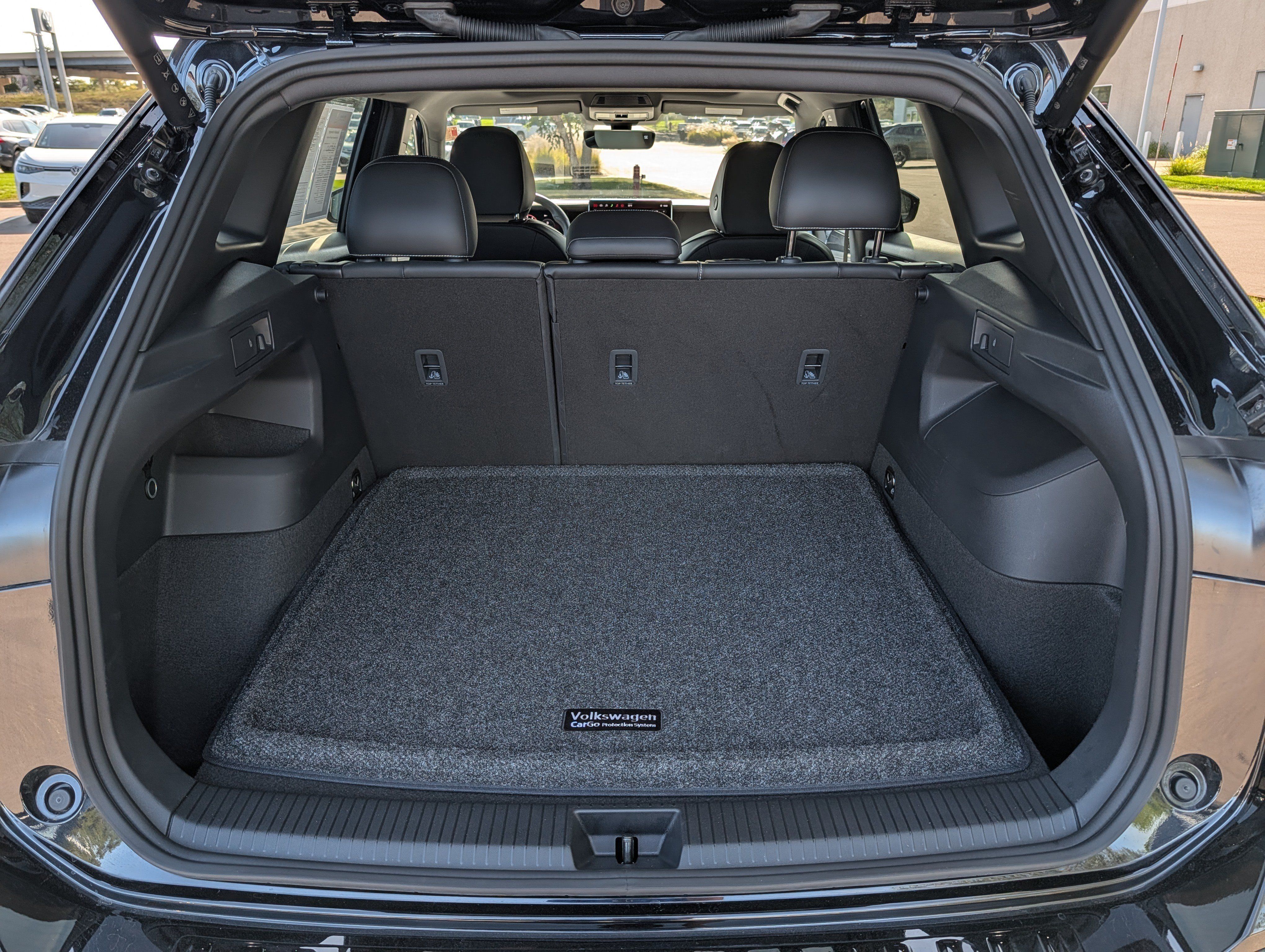 Certified 2026 Volkswagen Tiguan SE R-Line AWD/4WD image 18
