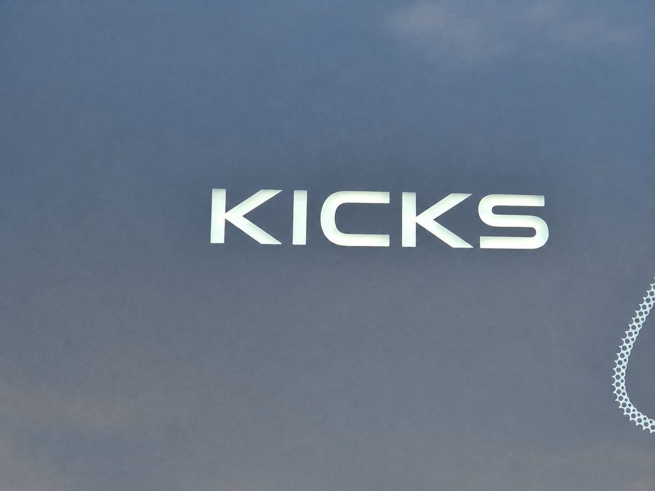 Used 2025 Nissan Kicks S FWD image 7