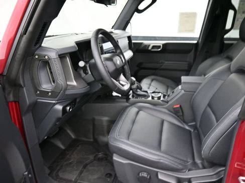 New 2026 Ford Bronco Badlands w/ Sasquatch Package AWD/4WD image 8