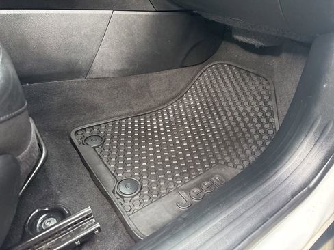 Used 2023 Jeep Compass Trailhawk w/ Trailhawk Convenience Group image 55