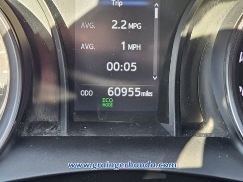 Used 2024 Toyota Camry SE image 21