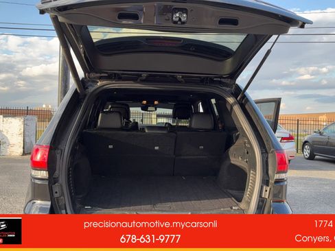 Used 2018 Jeep Grand Cherokee Altitude image 16