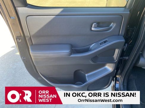 Used 2022 Nissan Frontier S w/ Technology Package image 14