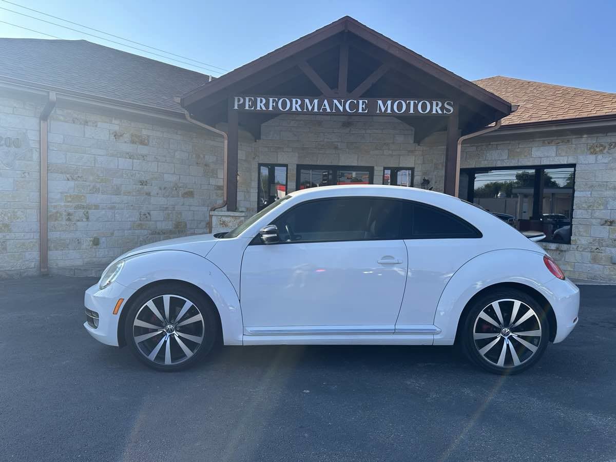 Used 2012 Volkswagen Beetle Turbo FWD image 2