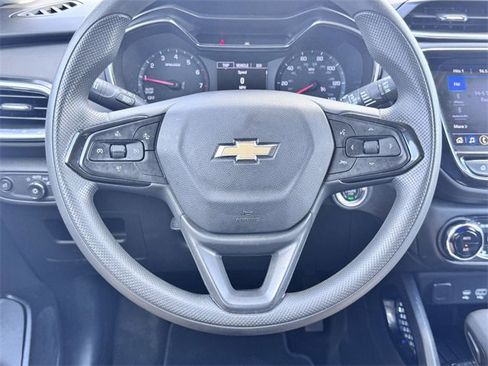 Used 2023 Chevrolet TrailBlazer LT w/ Convenience Package image 12