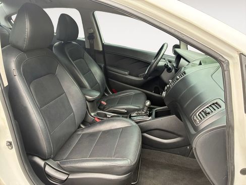 Used 2018 Kia Forte EX FWD image 12