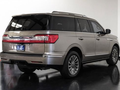 Used 2020 Lincoln Navigator 2WD image 9
