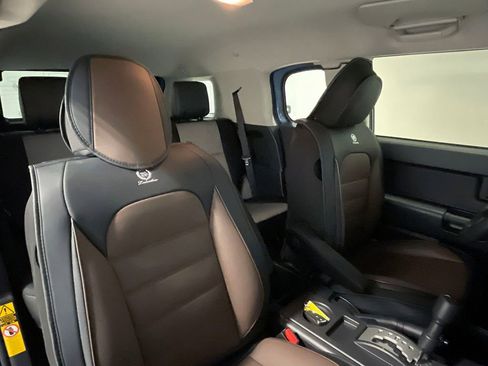 Used 2014 Toyota FJ Cruiser 4WD image 61