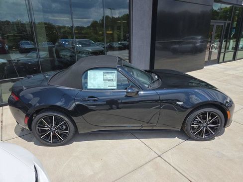 New 2026 MAZDA MX-5 Miata Grand Touring RWD image 2