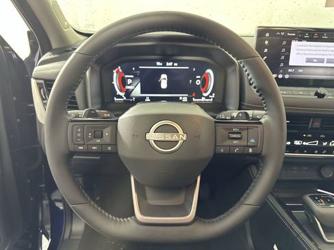 New 2026 Nissan Rogue Platinum w/ Platinum Premium Package AWD/4WD image 14