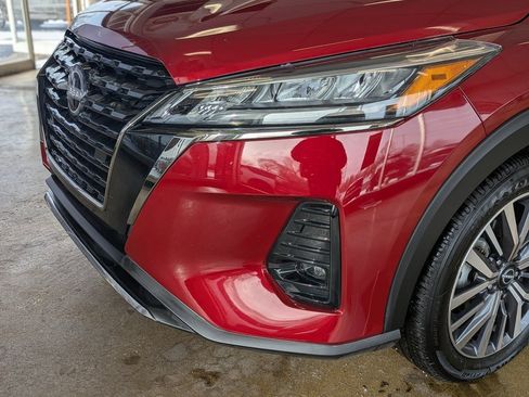 Certified 2023 Nissan Kicks SR w/ Exterior Package image 33