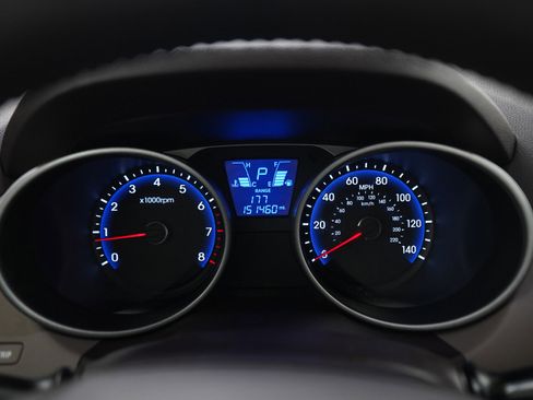 Used 2013 Hyundai Tucson Limited w/ Premium Pkg AWD/4WD image 23