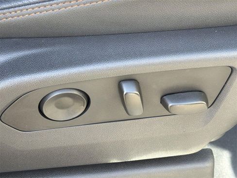 Used 2023 GMC Sierra 1500 AT4 w/ Technology Package image 34