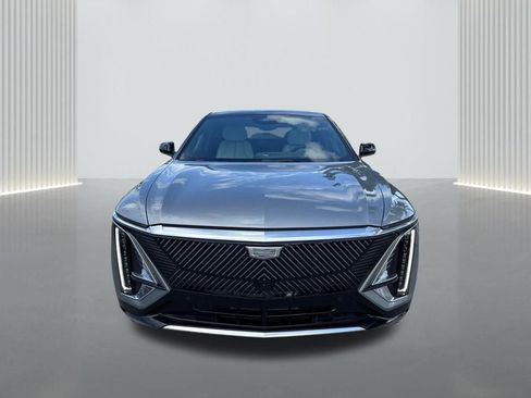 New 2026 Cadillac Lyriq Luxury image 2